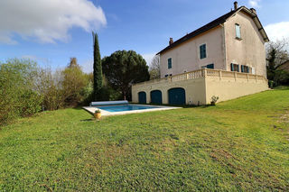  Maison � vendre 9 pi�ces 305 m�