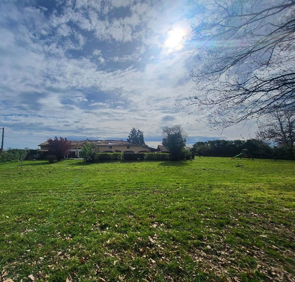 � vendre  Maison Neuville-les-Dames (01400)