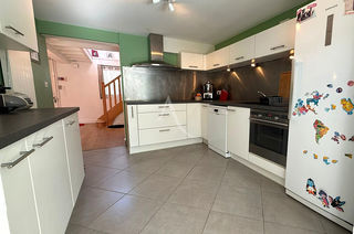  Maison � vendre 9 pi�ces 220 m�