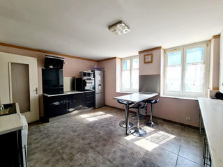  Maison � vendre 7 pi�ces 180 m�