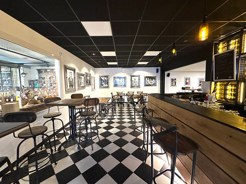 ALBI, Fonds de commerce de 240 m&sup2; 99000 81000 Albi