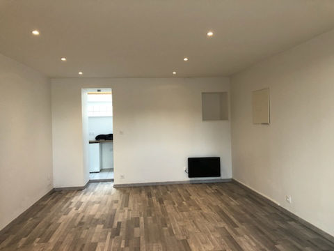   A louer Bretagne Morbihan Melrand Grand Studio superficie 37 m� Appartement - 1 pi�ce(s) - 37 m�