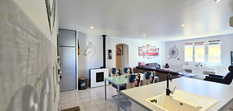   Aigues-Mortes - Maison plain-pied -3 chambres - Jardin arbor� - Garage - Piscine possible - Quartier recherch� Maison - 4 pi�ce(s) - 83 m�