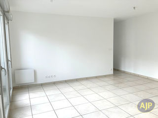  Appartement � louer 4 pi�ces 82 m�