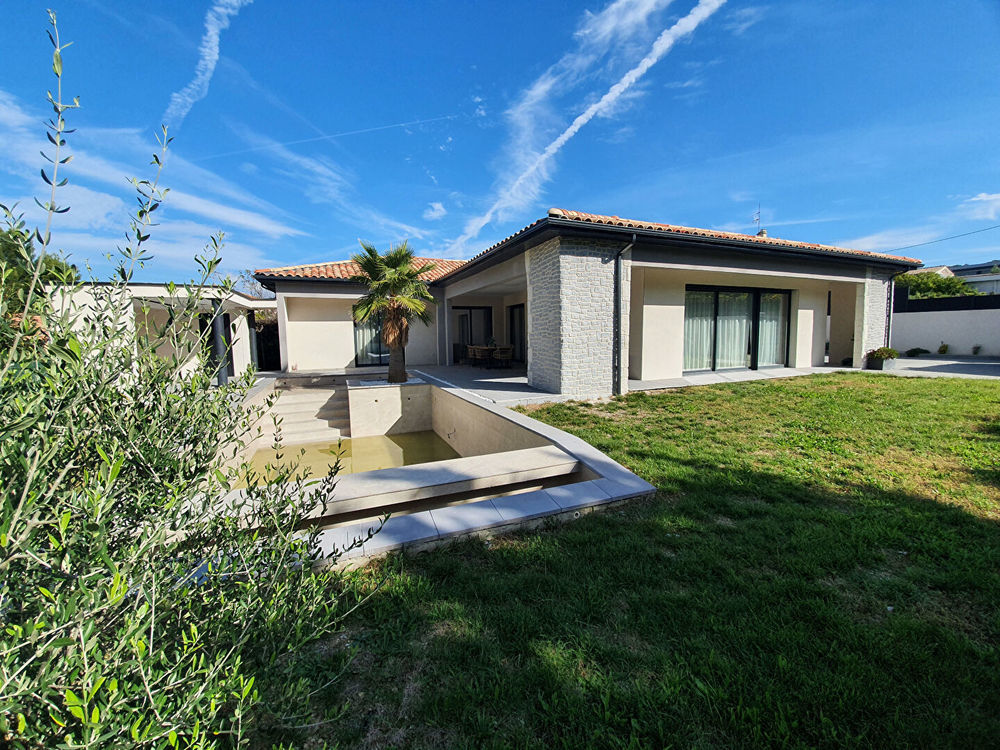 � vendre  Maison Mont�limar (26200)