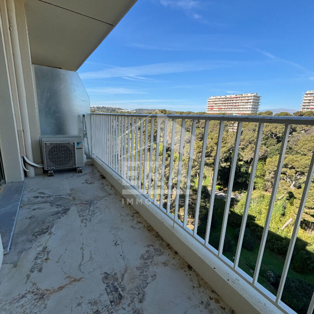 � vendre  Appartement Cagnes-sur-Mer (06800)