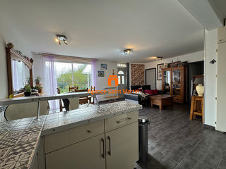  Immeuble � vendre 9 pi�ces 180 m�