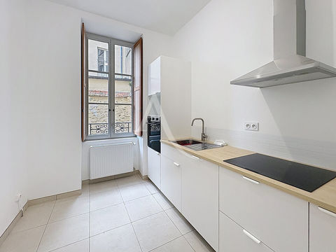   MAISON T5 DE VILLE - 87 m� - VUE MAYENNE Maison - 6 pi�ce(s) - 87 m�