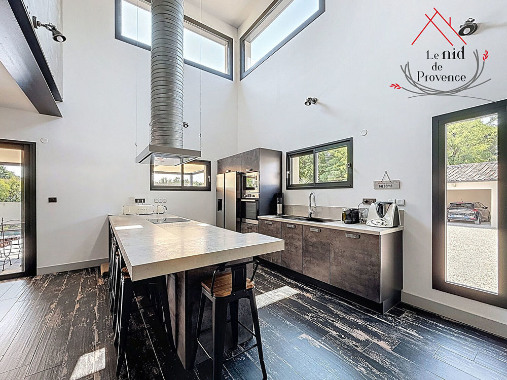 � vendre  Maison B�darrides (84370)