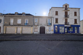  Immeuble � vendre 15 + pi�ces 562 m�