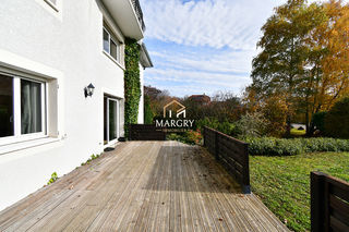  Maison � vendre 7 pi�ces 258 m�