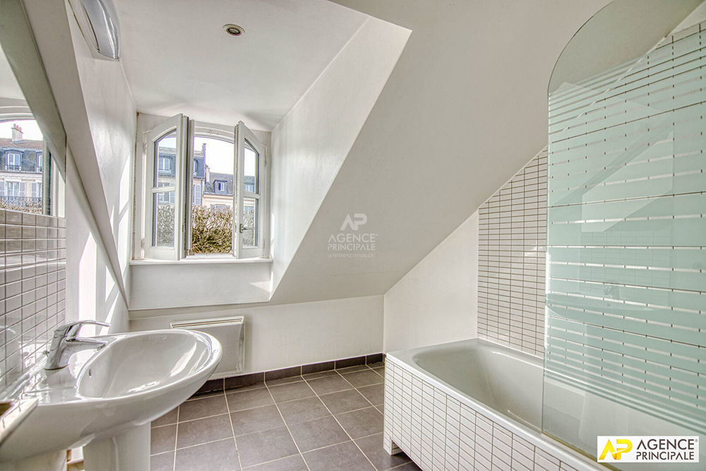 � vendre  Appartement Versailles (78000)