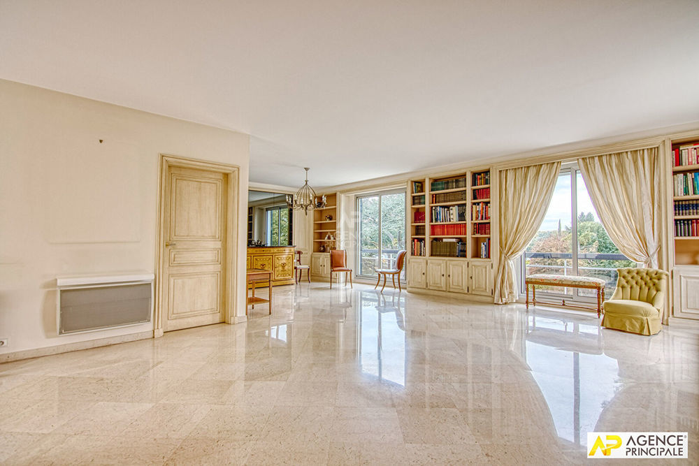 � vendre  Appartement Versailles (78000)