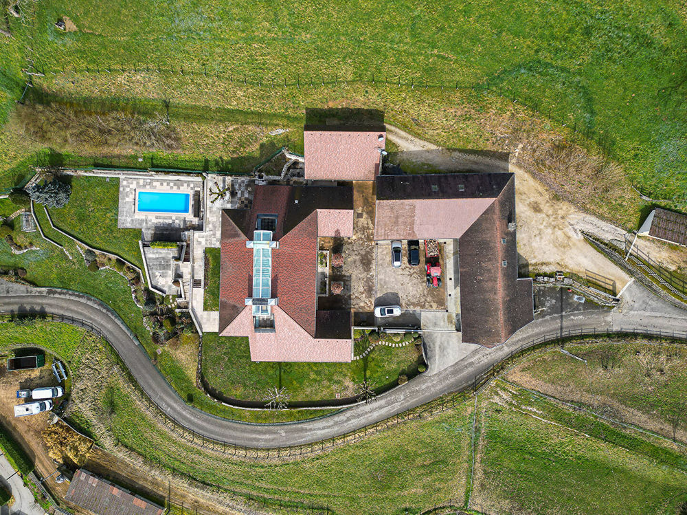 � vendre  Villa Saint-Genix-sur-Guiers (73240)