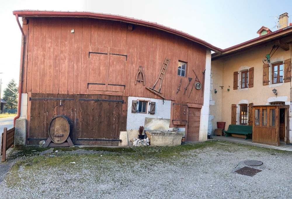 � vendre  Maison Divonne-les-Bains (01220)