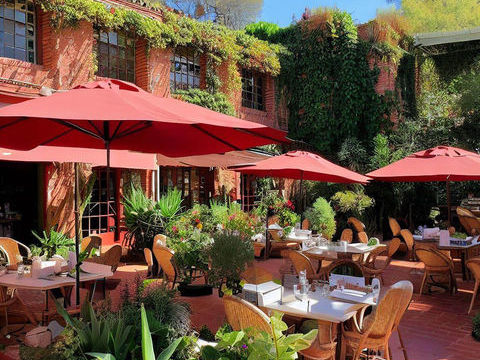 Murs de restaurant, cave &agrave; vin, &eacute;picerie fine dans l'ouest Toulousain 633600 31820 Pibrac