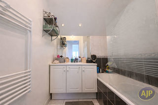  Appartement � vendre 3 pi�ces 90 m�