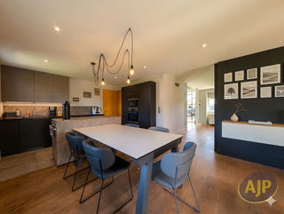  Maison � vendre 15 + pi�ces 394 m�