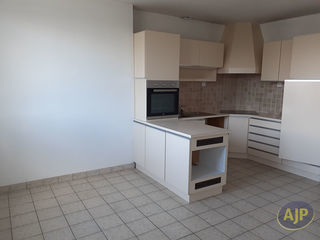  Appartement � louer 4 pi�ces 98 m�