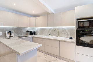  Appartement � vendre 3 pi�ces 84 m�