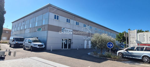 Locaux commerciaux - Bureaux - Locaux d'activit&eacute; professionnelle 250 13200 Arles