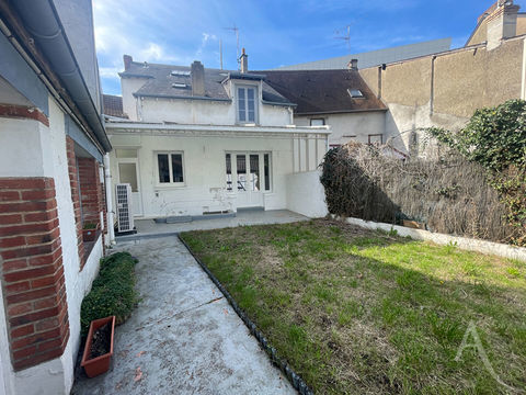   Maison de ville T4 avec garage et jardin - Hyper-centre CHTX Maison - 4 pi�ce(s) - 104 m�