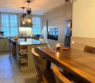  Maison � vendre 15 + pi�ces 335 m�