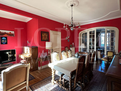   Maison de caract�re quartier pris� Maison - 7 pi�ce(s) - 185 m�