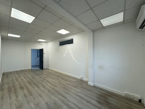 Bureaux Meaux 1 pi&egrave;ce(s) 24.97 m2 665 77100 Meaux