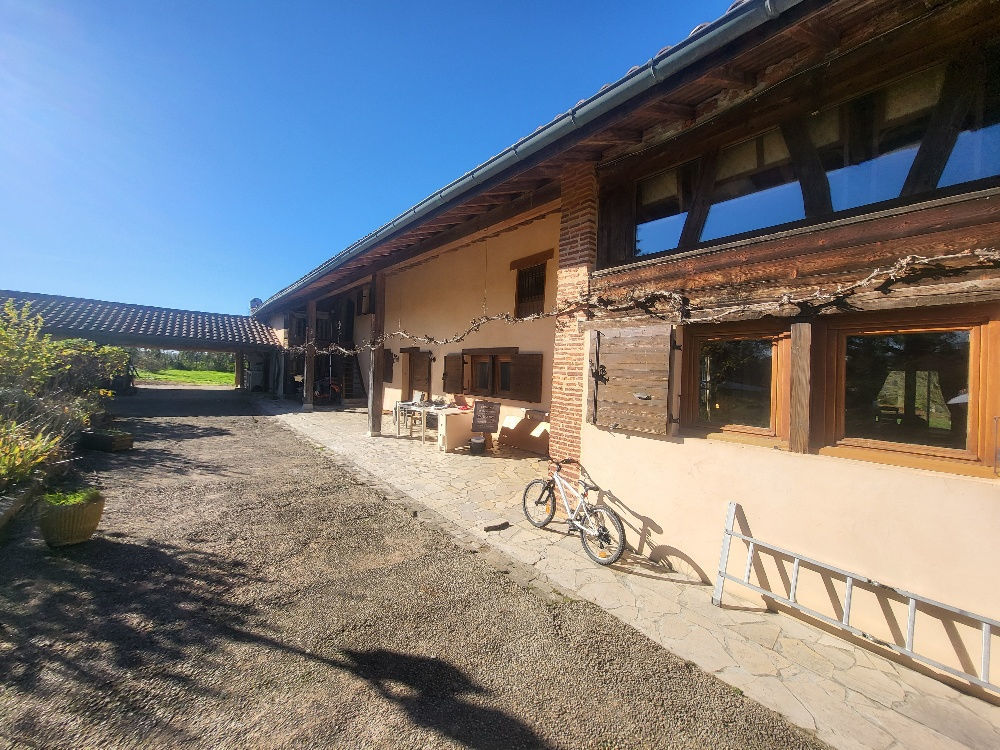 � vendre  Maison Neuville-les-Dames (01400)