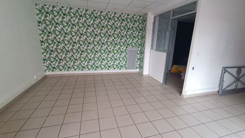 Local commercial Courseulles-Sur-Mer 50 m&sup2; 900 14470 Courseulles sur mer