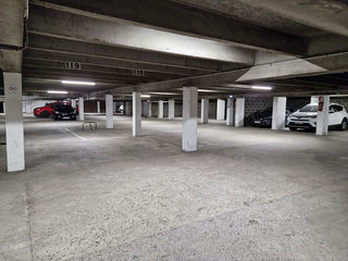  Parking / Garage � louer 