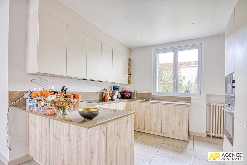 � vendre  Maison Versailles (78000)