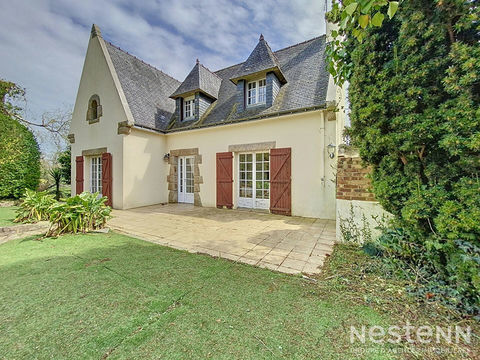   TREMEVEN, maison 137m�, 4 chambres situ�e � 5mn de Quimperl�. Maison - 6 pi�ce(s) - 137 m�