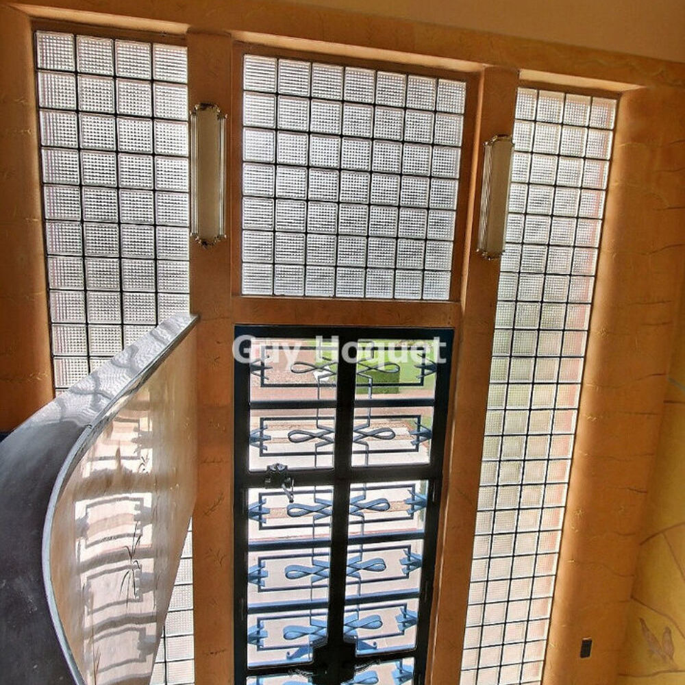 � vendre  Villa Poigny-la-For�t (78125)