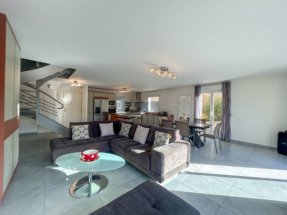 � vendre  Maison Mouxy (73100)