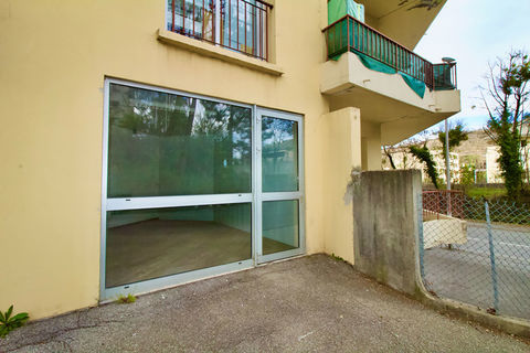 A louer bureau de 36m2 400 05000 Gap