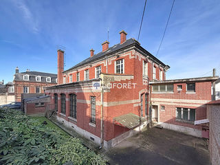  Immeuble � vendre 15 + pi�ces 895 m�