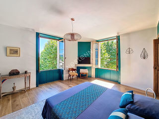  Villa � vendre 15 + pi�ces 443 m�