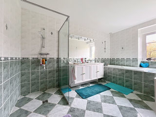  Maison � vendre 9 pi�ces 222 m�