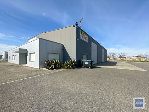 Local commercial Bressols 170 m2 1500 82710 Bressols