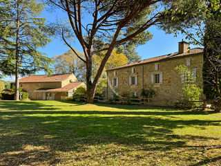  Maison � vendre 15 + pi�ces 600 m�