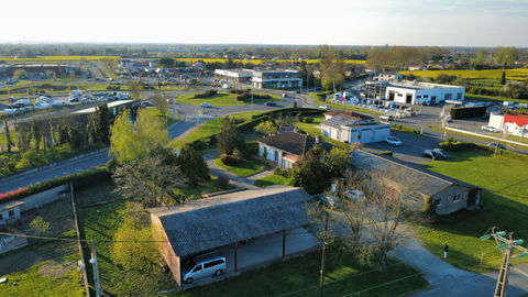   Opportunit� Exceptionnelle � Carbonne : Ensemble Immobilier � Fort Potentiel Maison - 5 pi�ce(s) - 114 m�