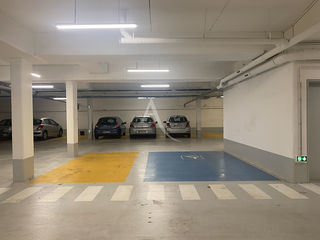  Parking / Garage � vendre 