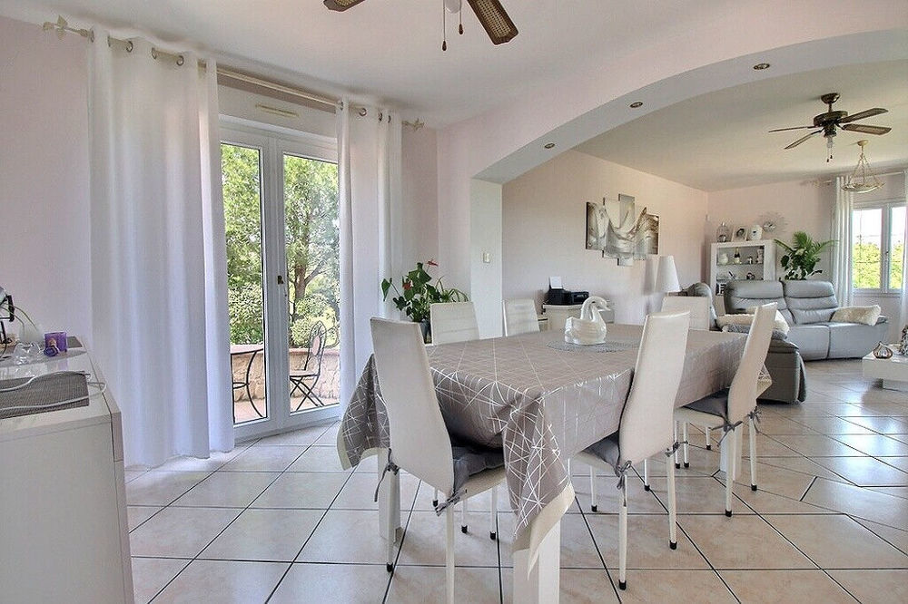 � vendre  Maison Roquebrune-sur-Argens (83520)