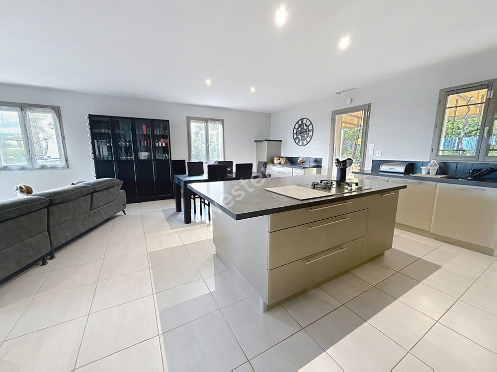 � vendre  Maison Le Castellet (83330)