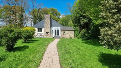  COTES D'ARMOR, Corlay, Spacieuse maison individuelle de 4 chambres, � deux pas de Corlay Maison - 8 pi�ce(s) - 114 m�