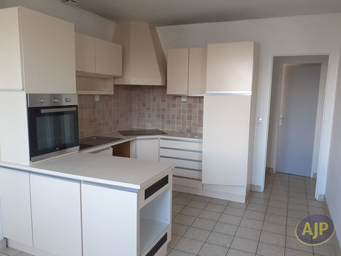   AVESSAC - Appartement  4 pi�ce(s) 97.65m2 Appartement - 4 pi�ce(s) - 98 m�