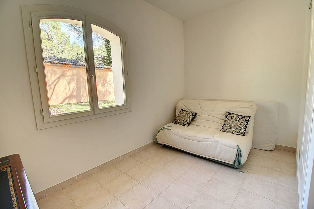 � vendre  Maison Le Cannet-des-Maures (83340)