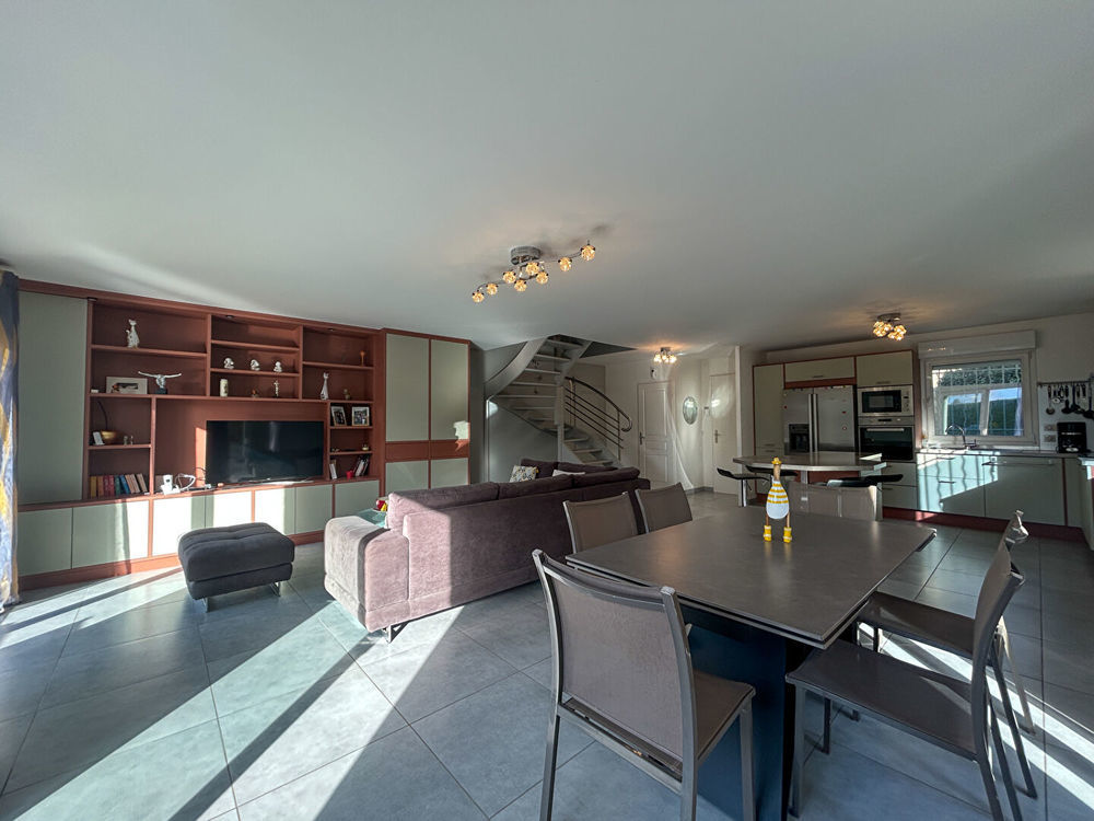 � vendre  Maison Mouxy (73100)